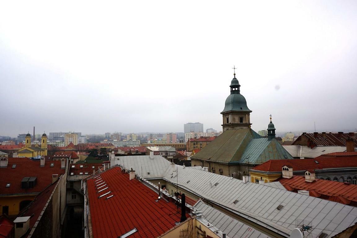 Ferienwohnung Luxury Oldtown Loft 320M2 On Hlavna Street Košice Exterior foto